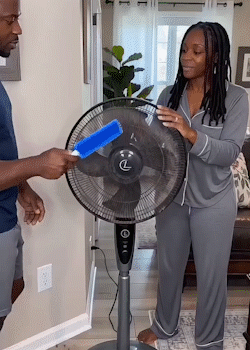 Last day buy 1 get 1 free🔥Bendable Fan Cleaning Brush – Reusable Microfiber Duster for Fans&Curtain